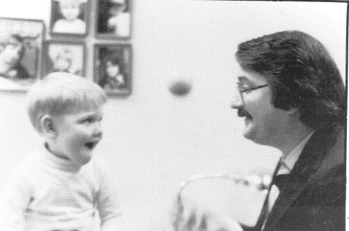 Dr. Steve Allen and a young juggling fan.