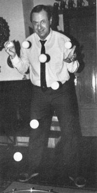 Rudy Horn bounce juggling