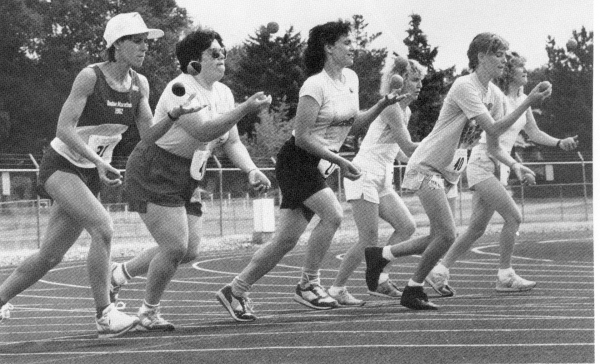 women's 100-meter joggle.