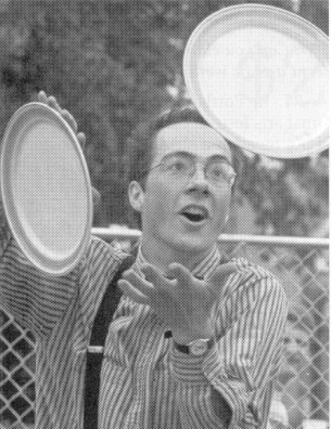 Rhys Thomas, master of "kitchenary juggling". (Sherry Wilmsen photo)