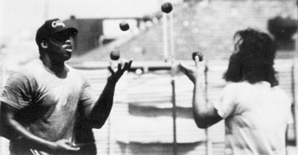 Logan Daffron, Dallas Cowboys, juggling
