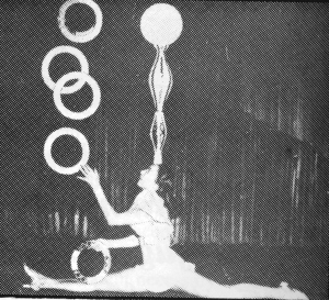 Selma Bratz juggling