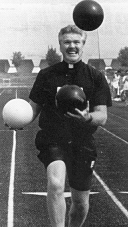 Rev. Mike Hout set an unofficial mark in Burlington as the first-ever 100 meter bowling ball juggler. (Bill Giduz photo)