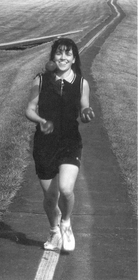 Heather Hackett-Brinegar - first woman to joggle a marathon.